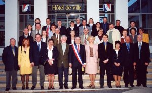 Conseil Municipal . Saint-Médard en Jalles. 2001